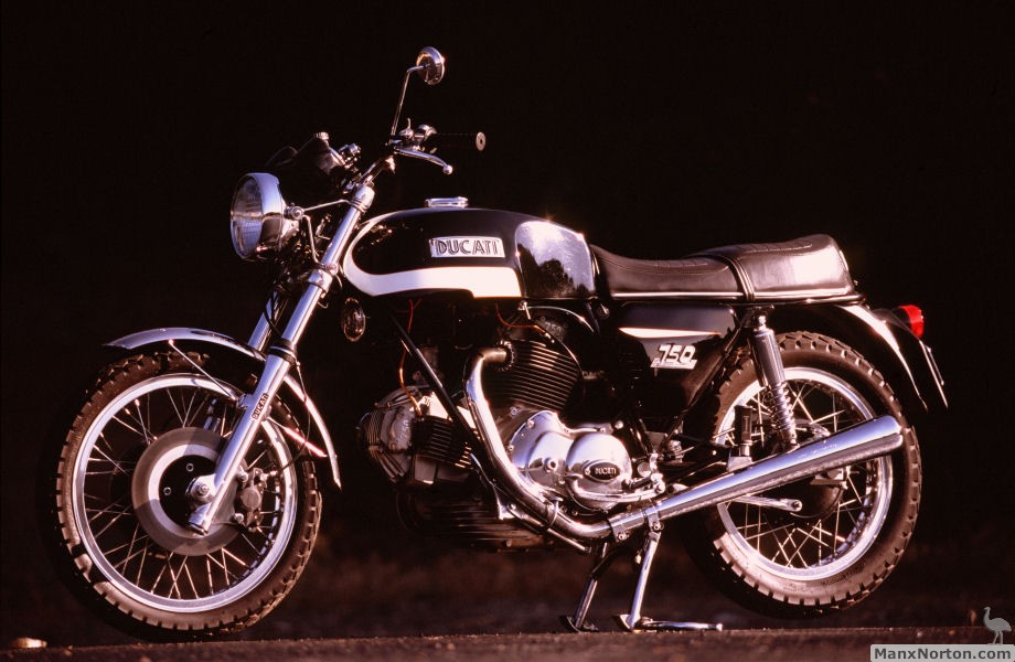 Ducati-1973-GT750-Cycle-World-Editor-2.jpg
